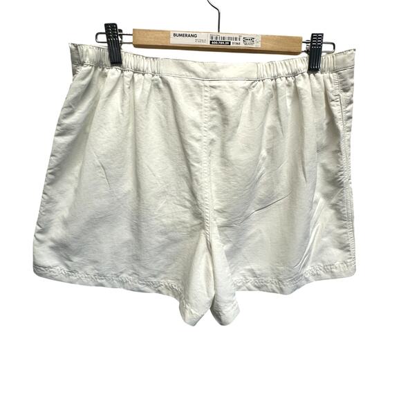 L.L. Bean Women’s White Supplex Nylon Shorts Size Small Regular Drawstring Lined - Picture 3 of 10